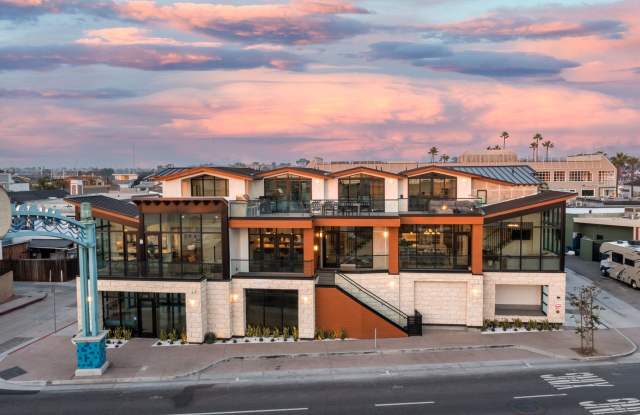 July  August Contemporary 3 Bedroom Condo Balboa Peninsula photos photos