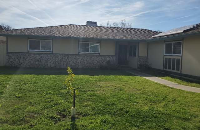 House for rent - 671 East Hazelwood Drive, Lemoore, CA 93245
