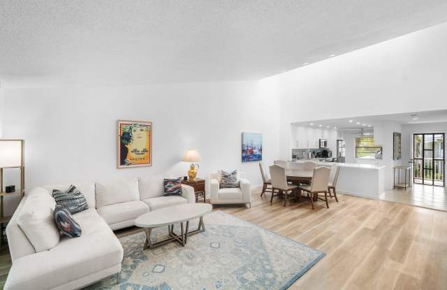 61 Eastgate Drive photos photos