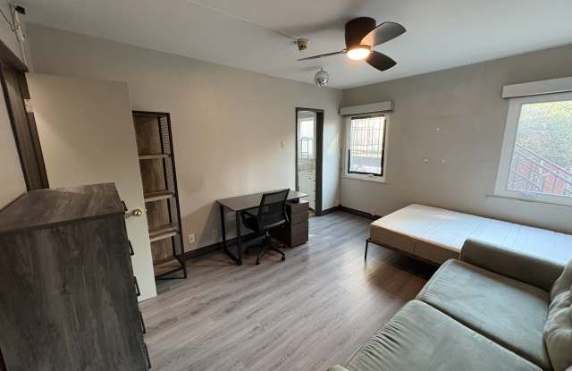 519 Landfair Avenue photos photos