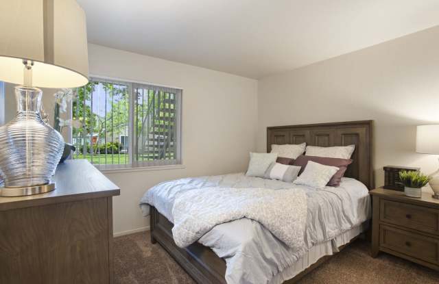 Westdale Commons photos photos