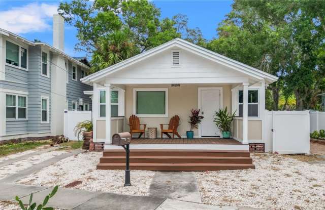 609 N OSCEOLA AVENUE - 609 North Osceola Avenue, Clearwater, FL 33755