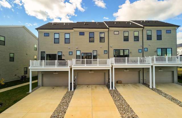 17254 HARDISTY Way Gallery 2