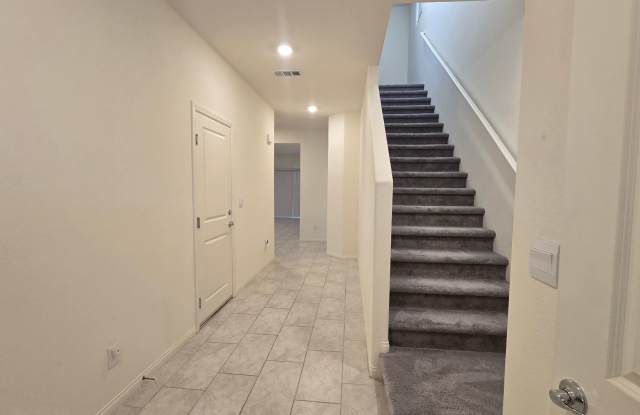 7647 Duran Harbor Ln // 5 bedroom new build for rent Gallery 4