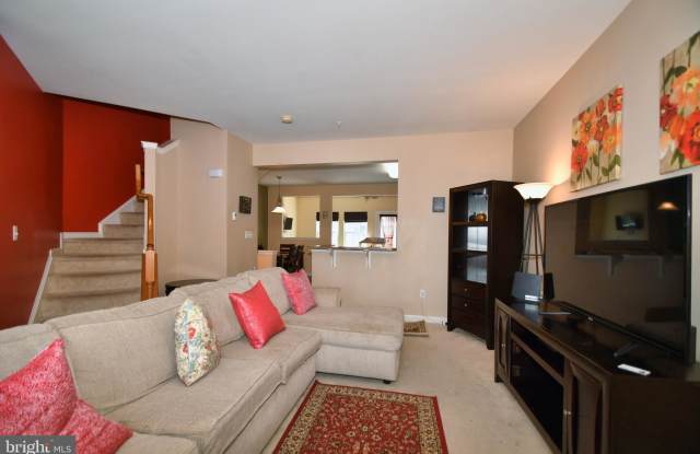 5328 WYNDHOLME CIRCLE Gallery 4