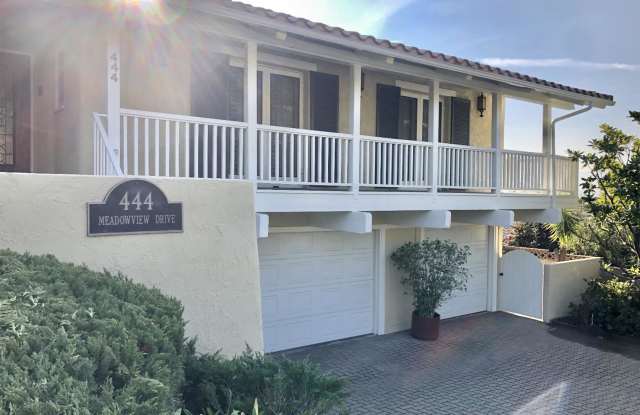 444 Meadowview Drive Gallery 2