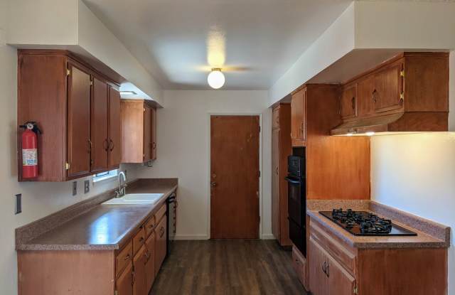 7902 Rhine Dr Gallery 4
