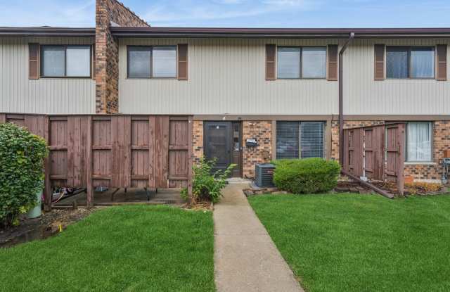 4 Tower Court - 4 Tower Court, Downers Grove, IL 60516