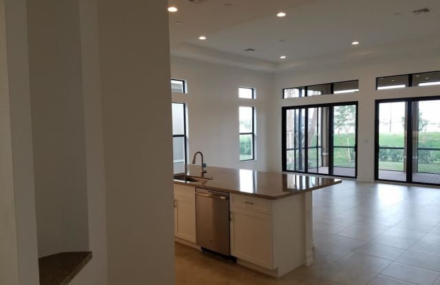 12040 Kalmar Circle S Gallery 2