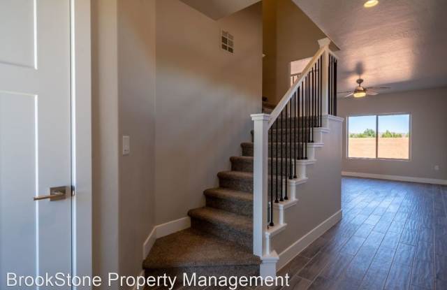 688 Malorie Way Gallery 2
