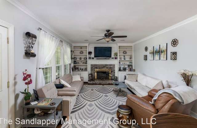2979 Doncaster Dr Gallery 2