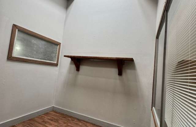 2 bedrooms + a flex space for rent! 1 and 1/2 baths with a 1 car garage duplex for in SW OKC! near S. Western and I-240. Gallery 4