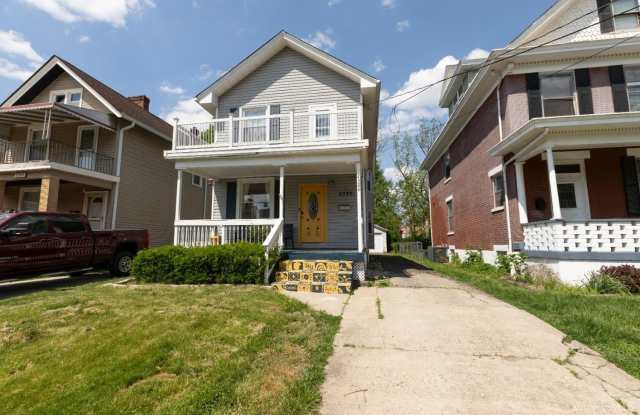 2320 Kenilworth Avenue photos photos