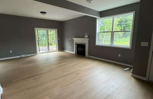 471 Grooms Road Gallery 4