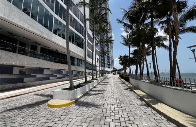 335 S Biscayne Blvd photos photos