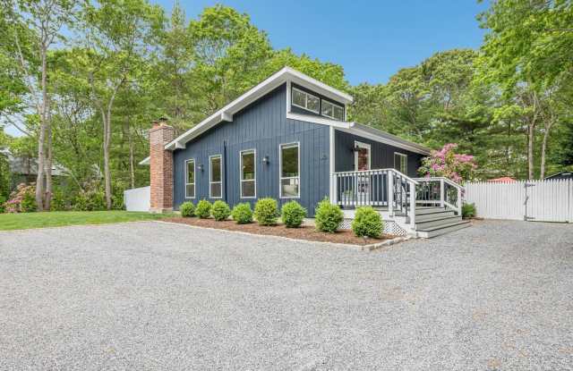 35 Montauk Boulevard Gallery 1