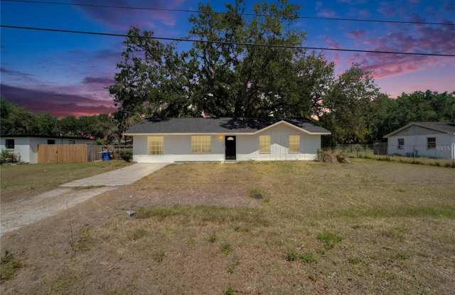 8818 ASHMAN ROAD photos photos