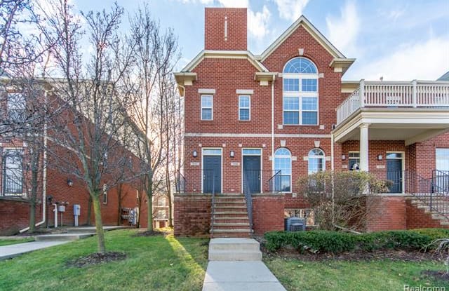 3042 CAMDEN Drive - 3042 Camden Drive, Troy, MI 48084