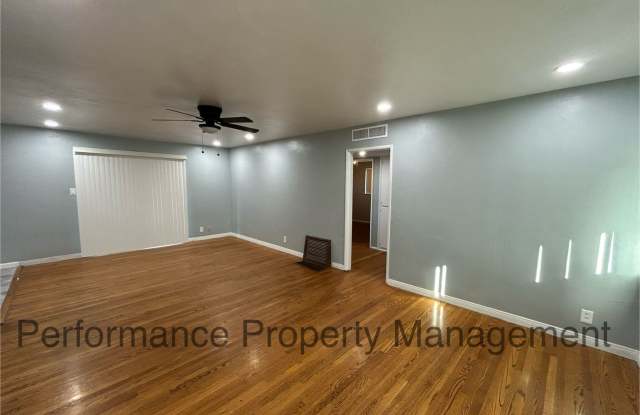 Cute 2 Bed/1 Bath Home in SW Bakersfield w/ RBP & $0 Deposit Option photos photos