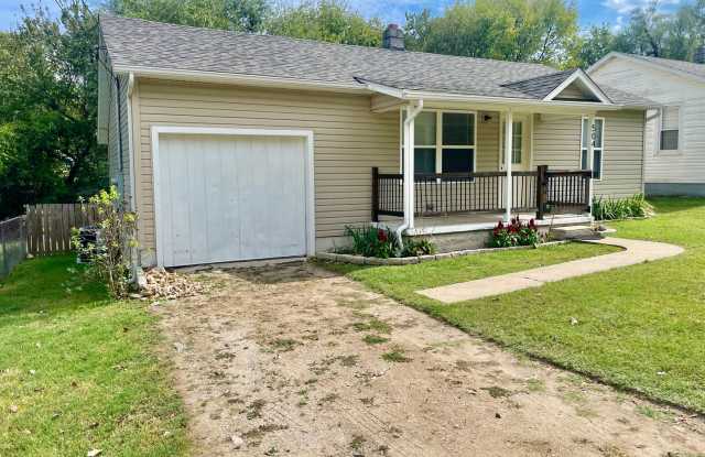 OZARK - 504 S. TENTH AVE. - 1 SMALL PET NEGOTIABLE - CALL OFFICE FOR SHOWING INFORMATION Gallery 3