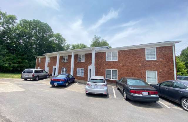 2bed/1ba Apt off S Main Kannapolis close to Downtown Kannapolis  Hwy 73 photos photos