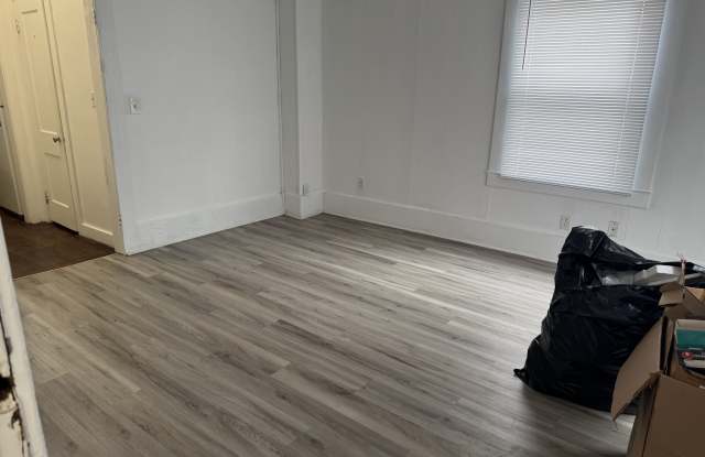 909 North Capitol Avenue (new) - 2 photos photos