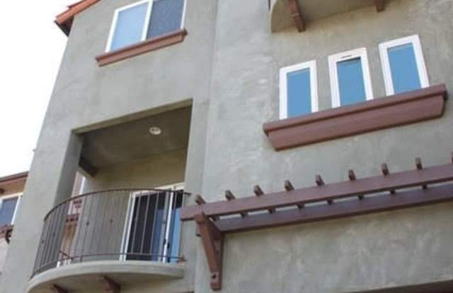 229 N Chorro Street *Upscale 4 bedroom condo!* - 229 North Chorro Street, San Luis Obispo, CA 93405
