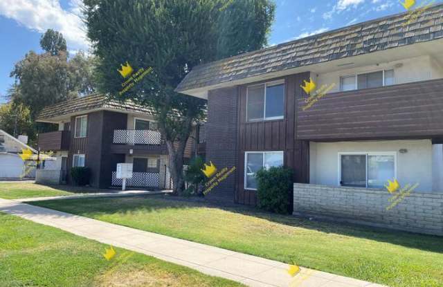 777 East King Avenue - 777 East King Avenue, Tulare, CA 93274