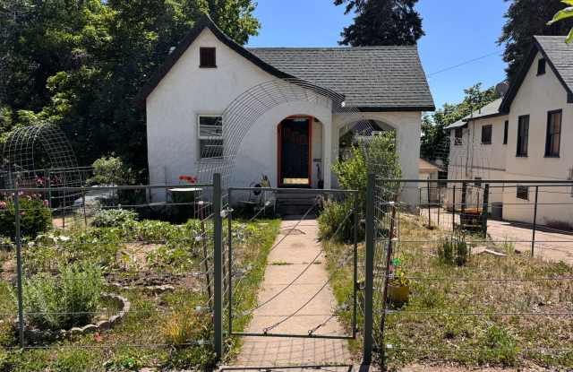 235 S. Pine St. photos photos