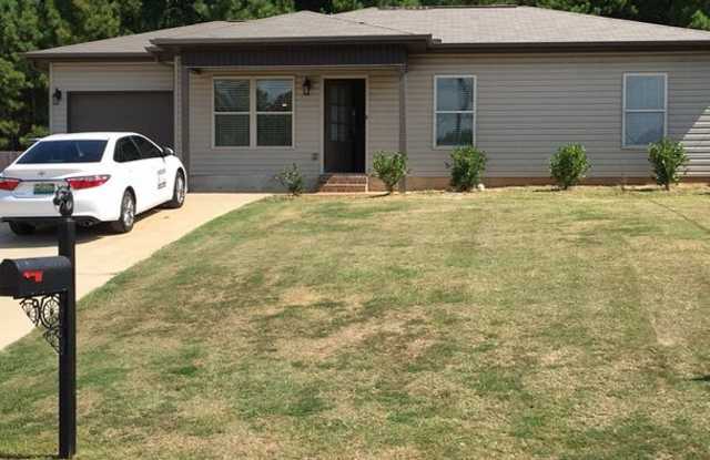 Garden Home in Vance, AL...Available to View within 48-hr Notice!!! Gallery 3