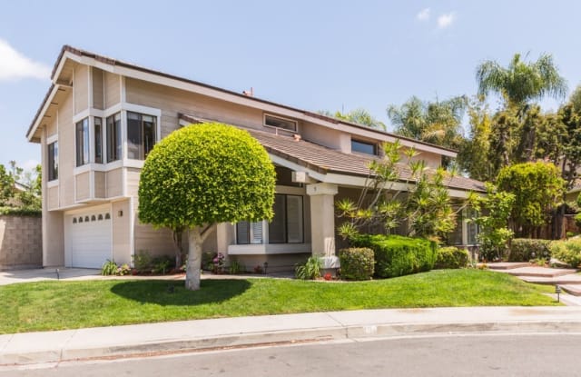 5 Kara W - 5 Kara West, Irvine, CA 92620