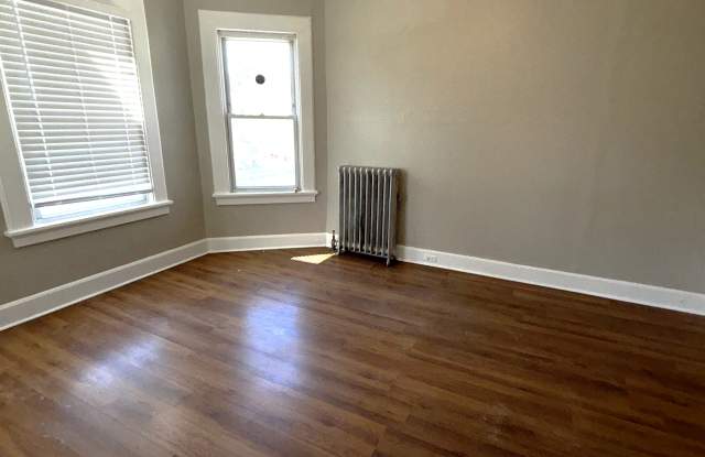 203 Lawrence Pl Gallery 4