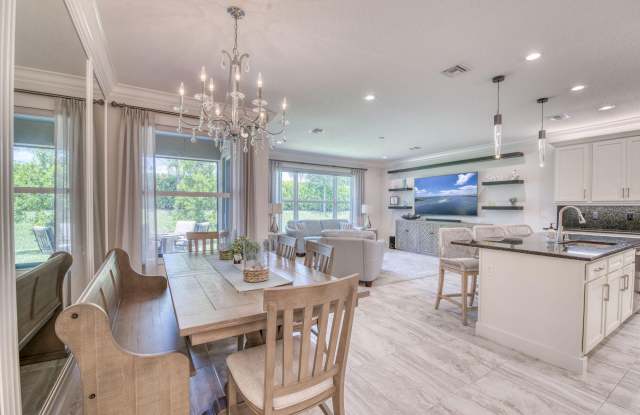11597 SW Hawkins Terrace Gallery 4