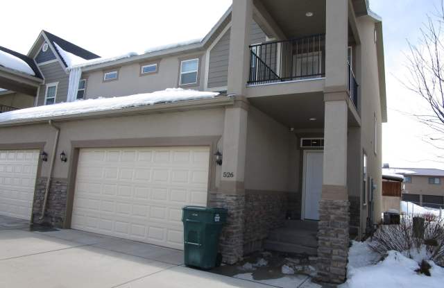 Beautiful 3 bed 2.5 bath Split Mountain Condo. photos photos