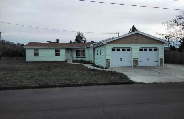 2347 Cannon Ave photos photos