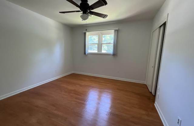 10708 MEADOWHILL Road Gallery 4