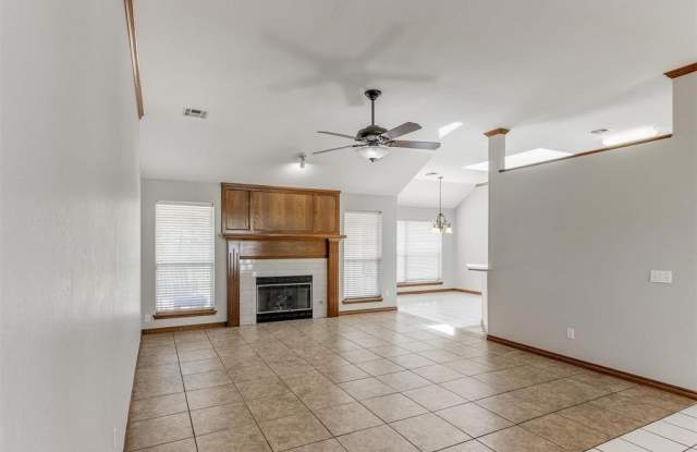 3921 Brownwood Lane Gallery 3