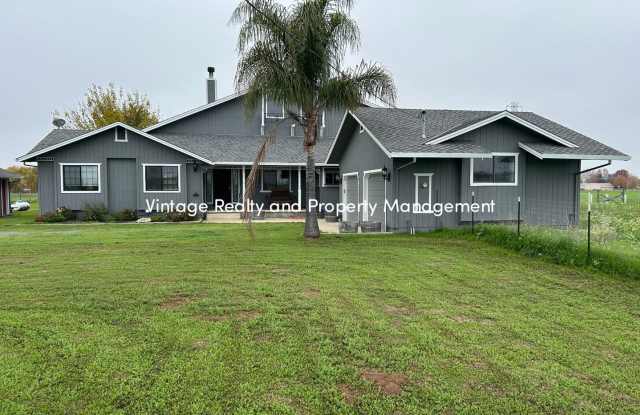 Available Soon!! Extra Big 5 Bedroom Country Home That You Have To See!!! - 14553 East Jahant Road, Dogtown, CA 95220