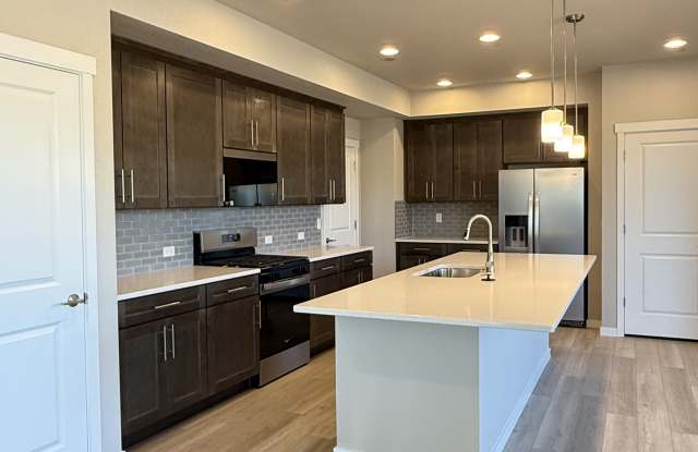 10208 Spry Street photos photos