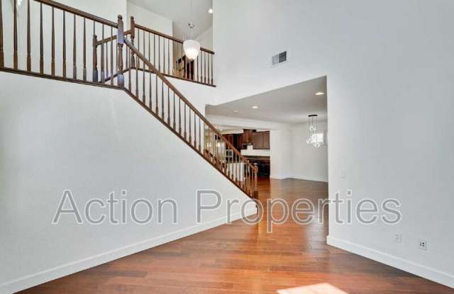 675 W Esplanade Dr Gallery 4