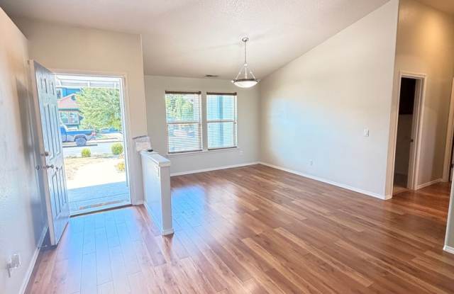3-Bedroom 2-Bathrrom home in Creswell Gallery 1