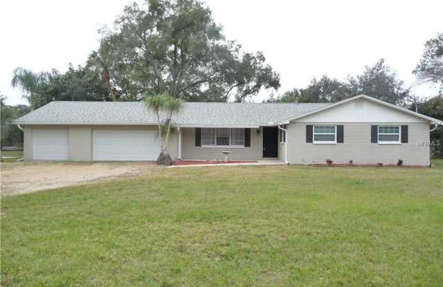 852 SEMINOLE BOULEVARD - 852 Seminole Boulevard, Tarpon Springs, FL 34689
