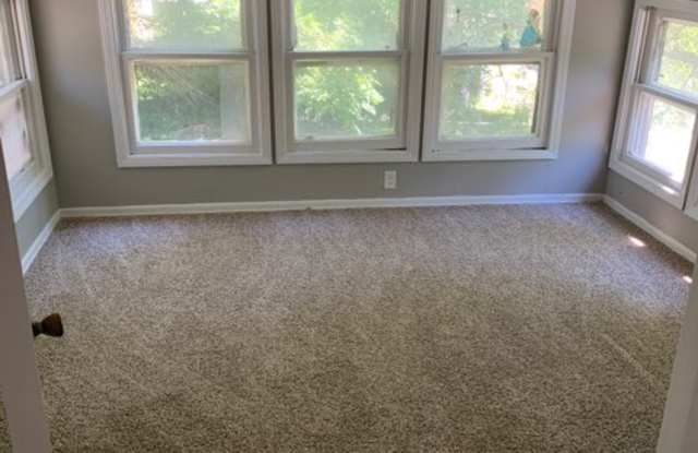 1441 S Willow Ave photos photos