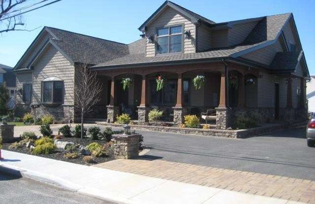 814 Pine Place photos photos