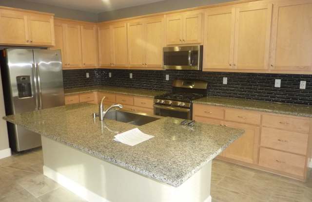 Beautiful 3-Bedroom, 2 Story Home in a Great Folsom Neighborhood Gallery 3