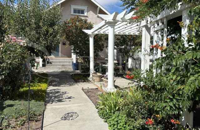 Three Bedroom, Two Bathroom House Near Sharpstein Elementary photos photos