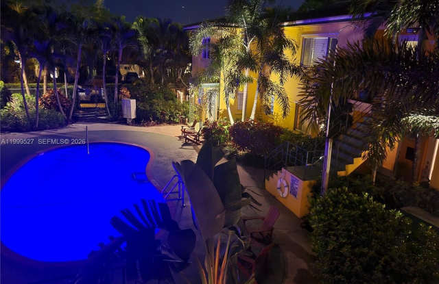 729 NE 16th Ave photos photos