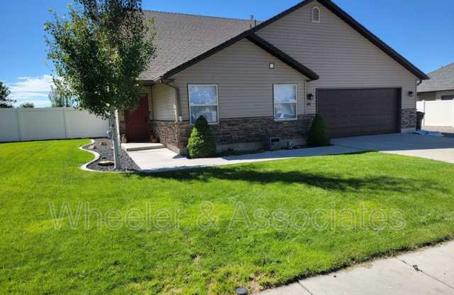 641 W 1325 N Gallery 1