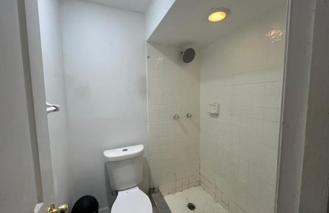 2481 NW 56 Ave, Unit 9-16 Gallery 2