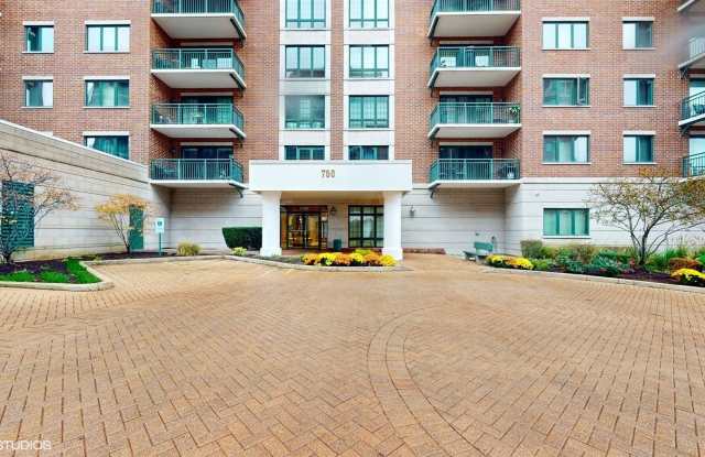 750 Pearson Street - 750 Pearson Street, Des Plaines, IL 60016